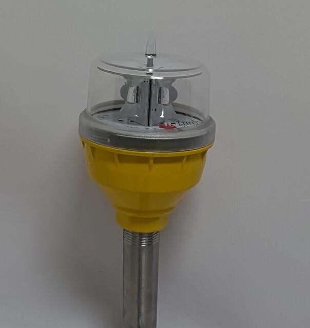 l 810 obstruction light